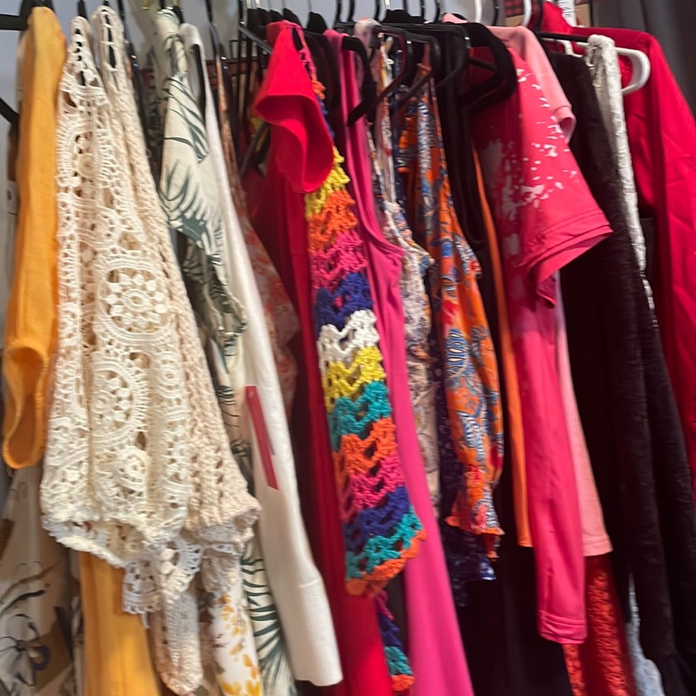 LIVE SHOW LISTING $12